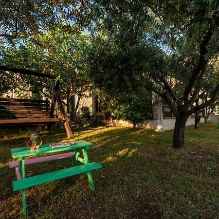 House Cute Dom wakacyjny Szybenik